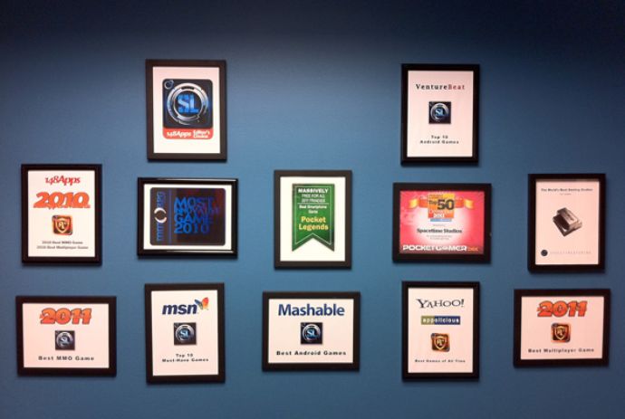 How to Display Award Plaques?