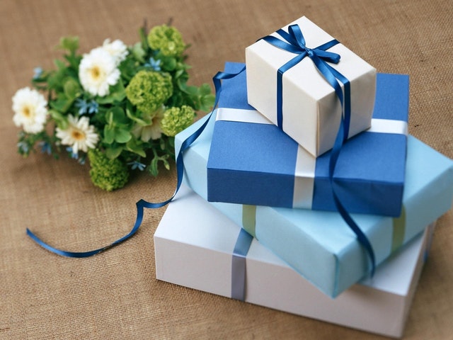 Why give Corporate Gifts?